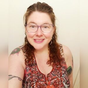 Meet your Posher, Denise